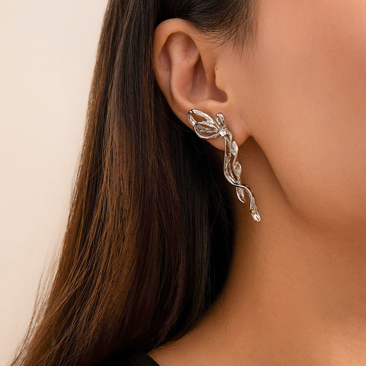Bow earrings for women